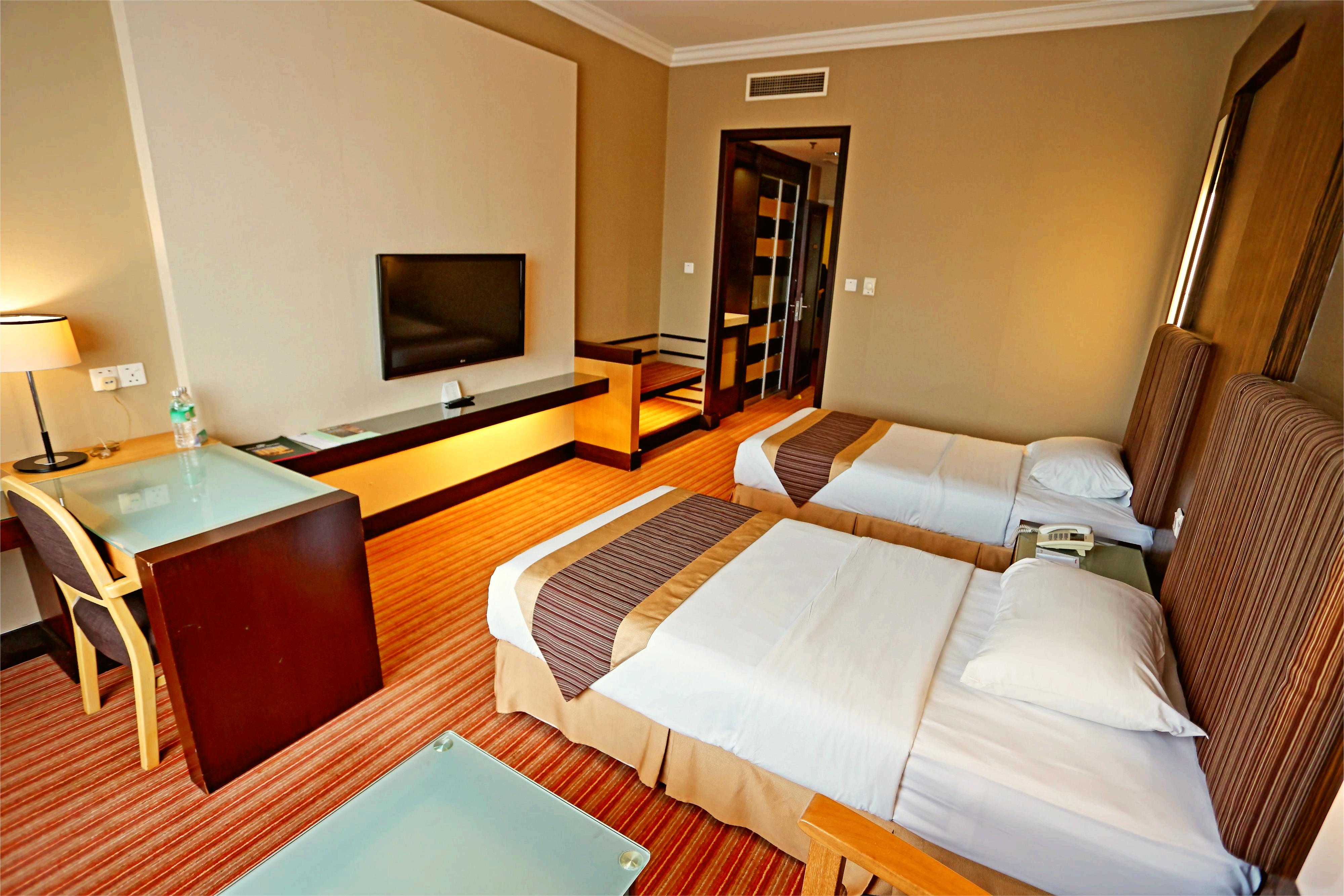 EXECUTIVE DELUXE ROOM